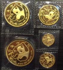 Набор золотых монет Китая "Панда" 1986 год