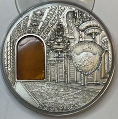 Серебряная монета 10 долларов "Московский Кремль" 2012 год, Республика Палау, 62,2 г., Ag 999